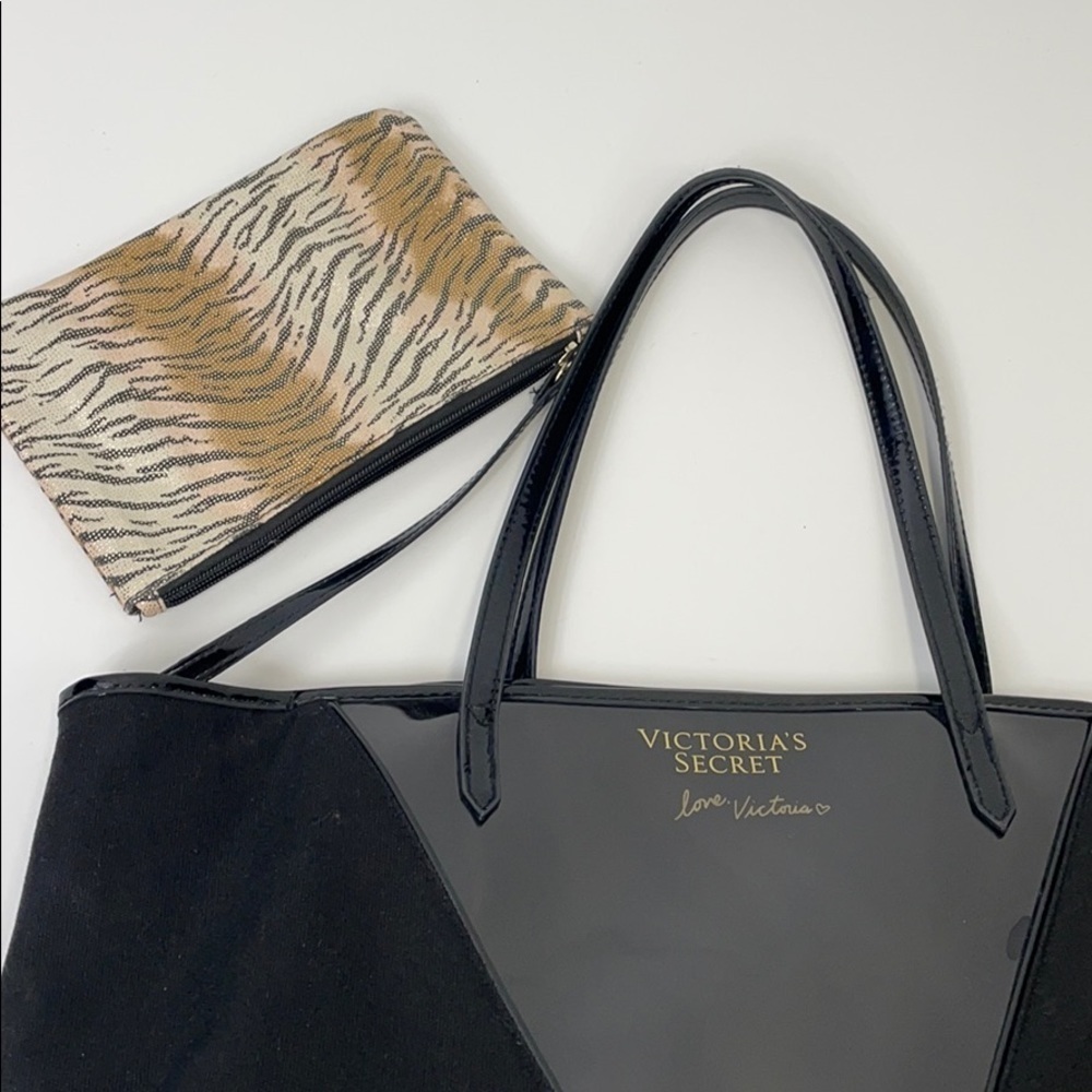 Victorias secret tote bag w/attached make up bag - Picture 3 of 12